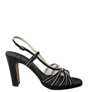 ANNE KLEIN black and white strappy heel sandal 10